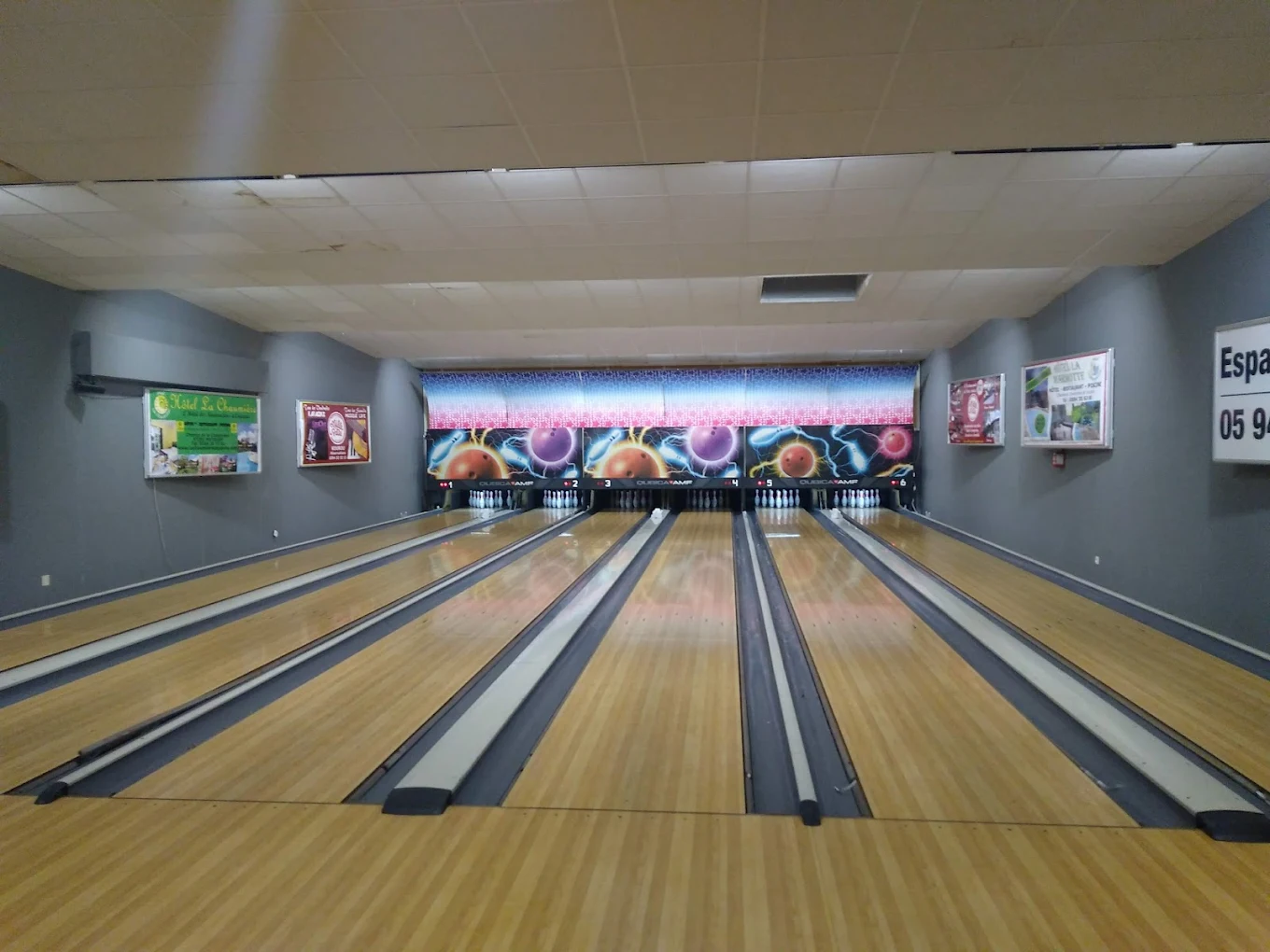 Pistes de bowling illuminées