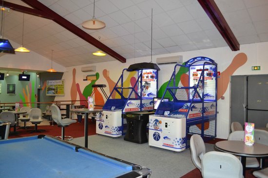 Salle de jeux du Bowling de Kourou